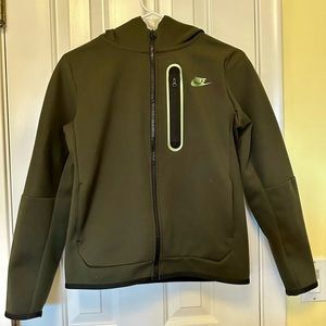 Price dropped! Nike Tech Fleece jacket boys L olive green, worn only a few times